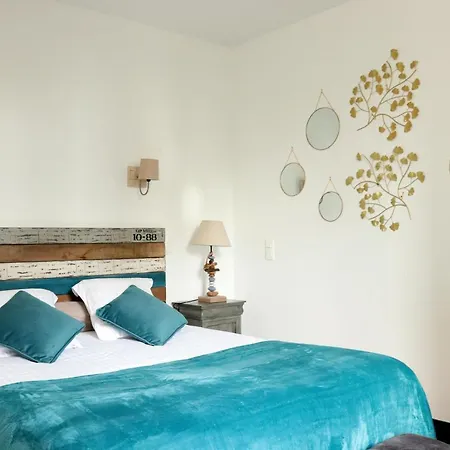 La Tour Notre Dame Bed and Breakfast