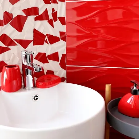 La Tour Notre Dame לינה וארוחת בוקר