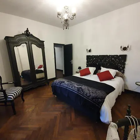 La Tour Notre Dame Nocleg ze śniadaniem