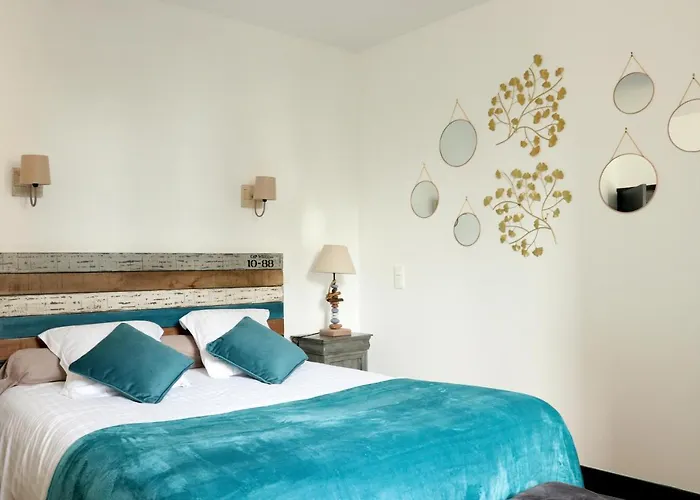 La Tour Notre Dame Bed & Breakfast