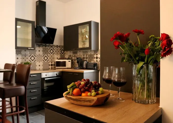 Bed & Breakfast La Tour Notre Dame 4*